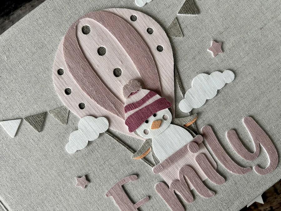 NUOTRAUKŲ ALBUMAS / PALINKĖJIMŲ KNYGA "PINGVINAS ORO BALIONE"